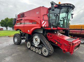 Moissonneuse batteuse Case IH AXIAL-FLOW 8240 HD - 3