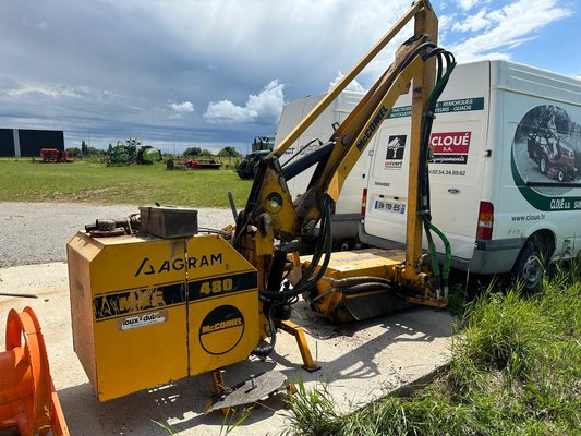 Epareuse Mc Connel MAG 480