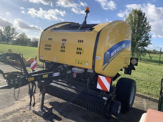 Presse à balles rondes New Holland ROLL-BELT 150 SUPERFEED - 2