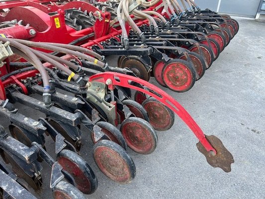 Semoir pour semis simplifié Horsch PRONTO 8 DC