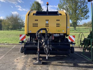 Presse à balles rondes New Holland ROLL-BELT 150 SUPERFEED - 1