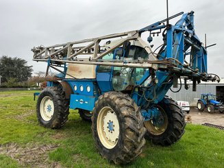 Pulvérisateur automoteur Matrot M44D - 1