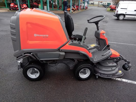 Tondeuse frontale Husqvarna RC318T