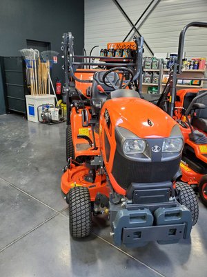 Tondeuse autoportée Kubota G231HD