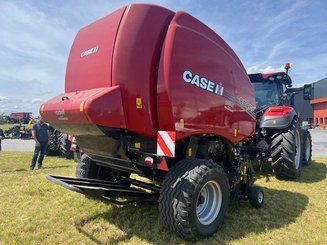 Presse à balles rondes Case IH RB465 - 3