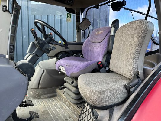 Tracteur agricole Case IH PUMA 200 CVX - 220