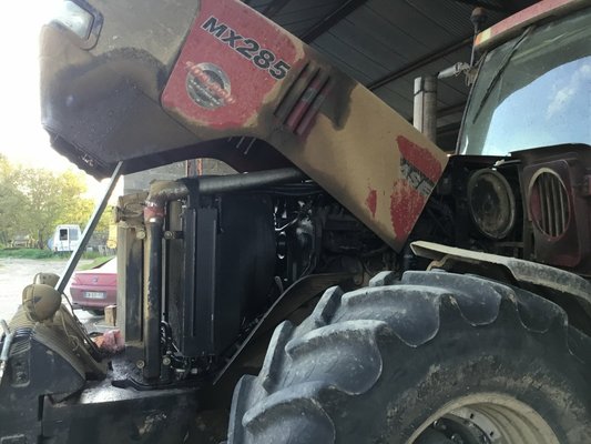 Tracteur agricole Case IH MX285