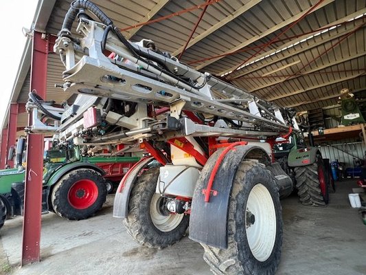 Pulvérisateur traîné Kuhn METRIS 4102