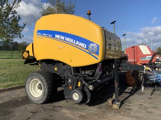 Presse à balles rondes New Holland ROLL-BELT 150 SUPERFEED - 1
