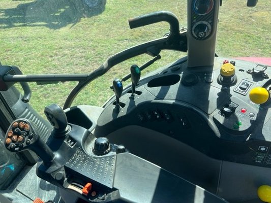 Tracteur agricole Case IH LUXXUM 100 - 99