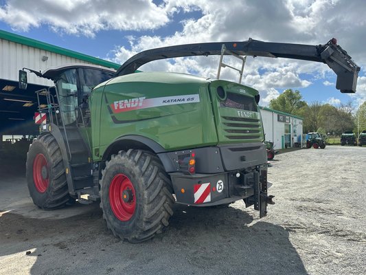 Ensileuse automotrice Fendt KATANA 65 T4i 