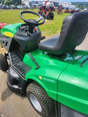 Tondeuse autoportée VERTS LOISIRS VL40JHGBI