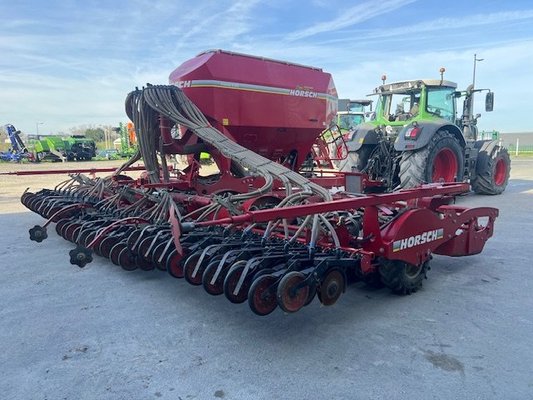 Semoir pour semis simplifié Horsch PRONTO 8 DC