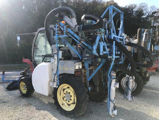 Tracteur enjambeur Laupretre LMH 90