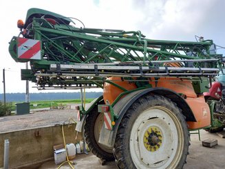 Pulvérisateur traîné Amazone UX 3200 SUPER PREMIUM - 2