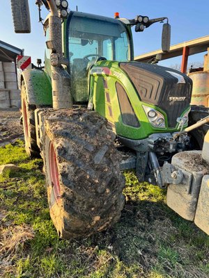Tracteur agricole Fendt 718 S4 ProfiPlus - 165
