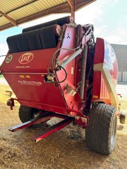 Presse à balles rondes Lely RP 160 V MASTER - 1