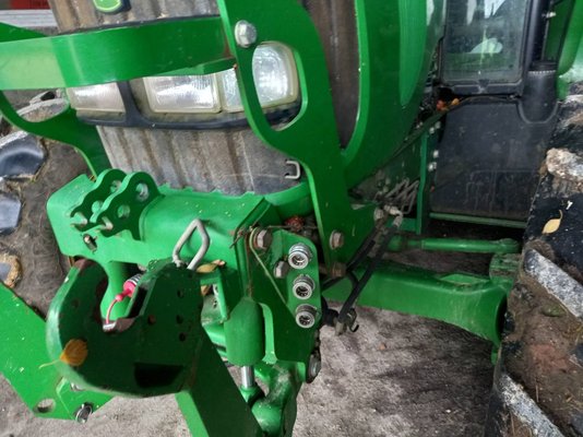 Tracteur agricole John Deere 5090M
