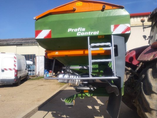 Distributeur d'engrais - ZAV 3200 AMASPREAD