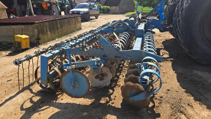 Déchaumeur à disques Lemken HELIODOR 9/700K