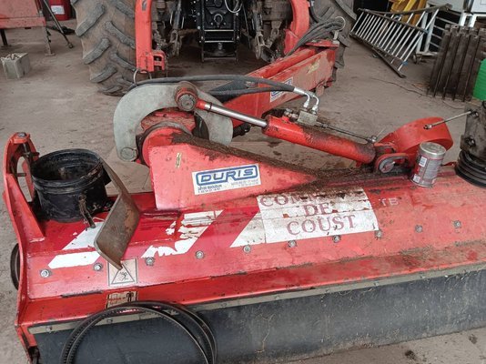 Broyeur à axe horizontal Kuhn TB180