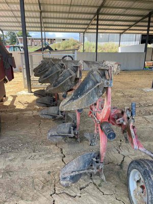 Charrue Gregoire Besson RWY 47