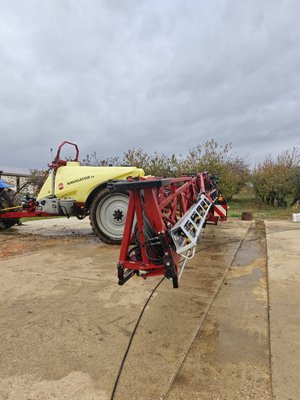 Pulvérisateur traîné Hardi NAVIGATOR 3000