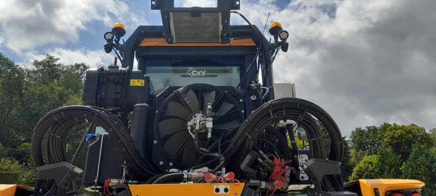 Tracteur enjambeur Pellenc Enjambeur double rangs 4 roues 240