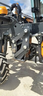 Tracteur enjambeur Pellenc Enjambeur double rangs 4 roues 240