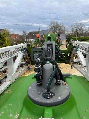 Pulvérisateur traîné Fendt Rogator 344