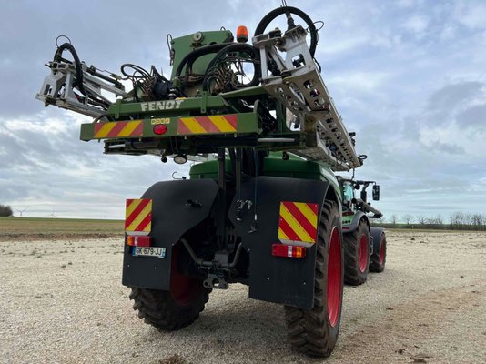Pulvérisateur traîné Fendt Rogator 344