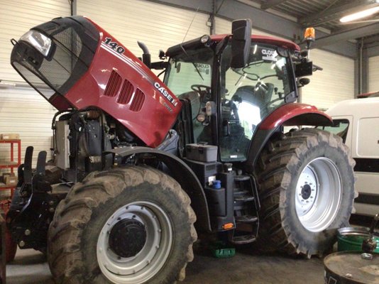 Tracteur agricole - PUMA 140 X