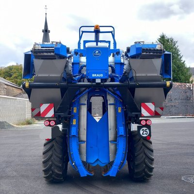 Machine à vendanger New Holland 8030 L 