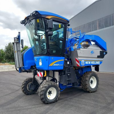 Machine à vendanger New Holland 8030 L 