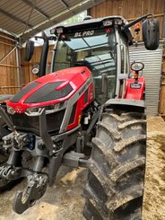 Tracteur agricole Massey Ferguson MF 5S.145 Dyna-6 EFFICIENT - 1
